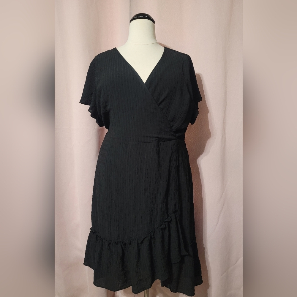 City Chic Tranquil Flounce Dress